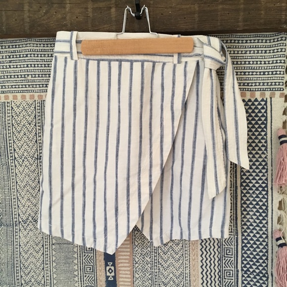 Madewell Dresses & Skirts - Coveted Madewell Portside market skirt